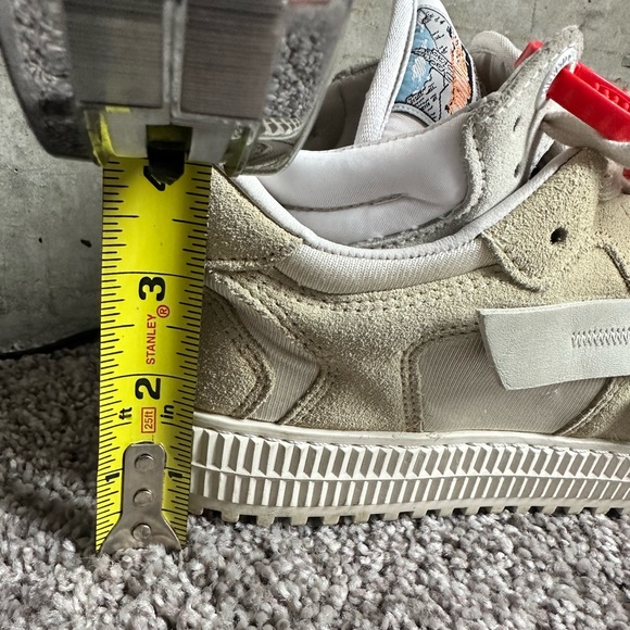 Off-White Floating Arrow Sneakers - Picture 6 of 7